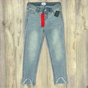 NWT Celebrity Pink Straight Rockaway Cropped Jeans Light Wash Denim Size 3 26”